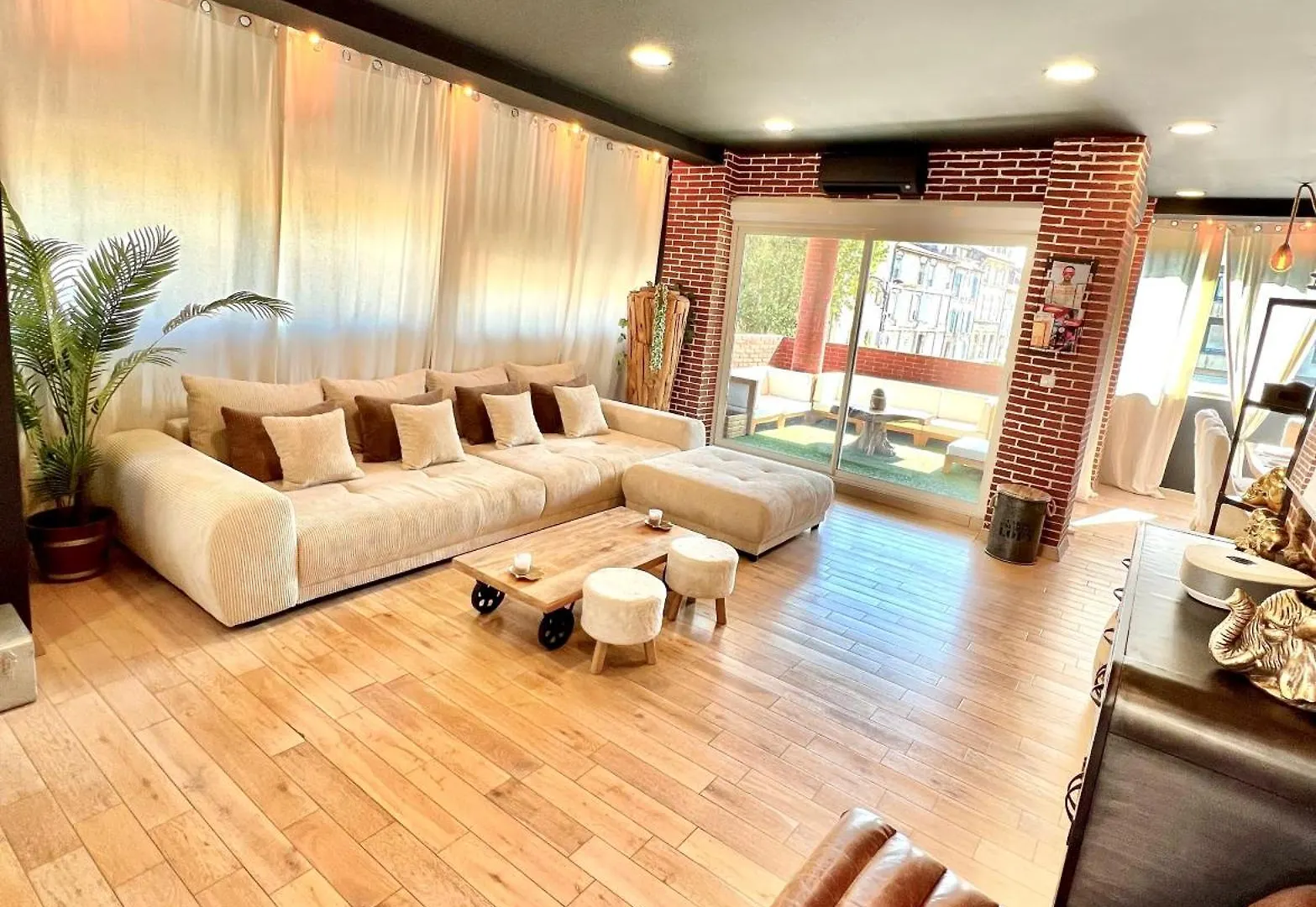 Magnifique Loft Atypique Apartment Tarascon 0*,  France