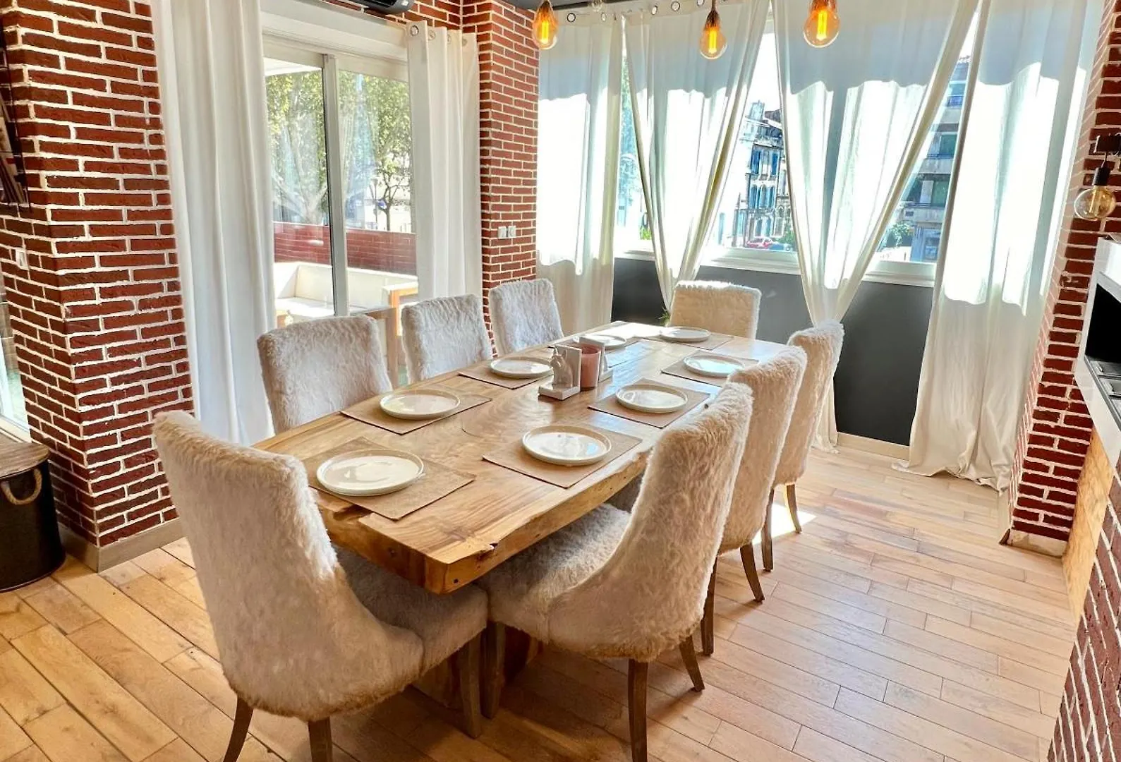 Magnifique Loft Atypique Apartment Tarascon